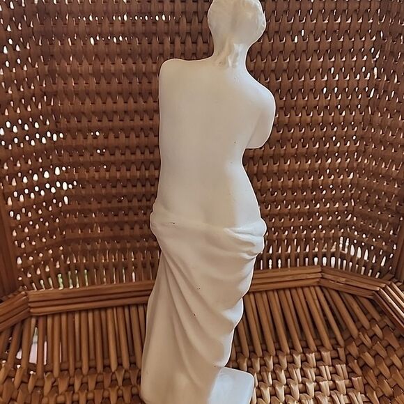 Venus de Milo Statue Matte - Picture 7 of 9